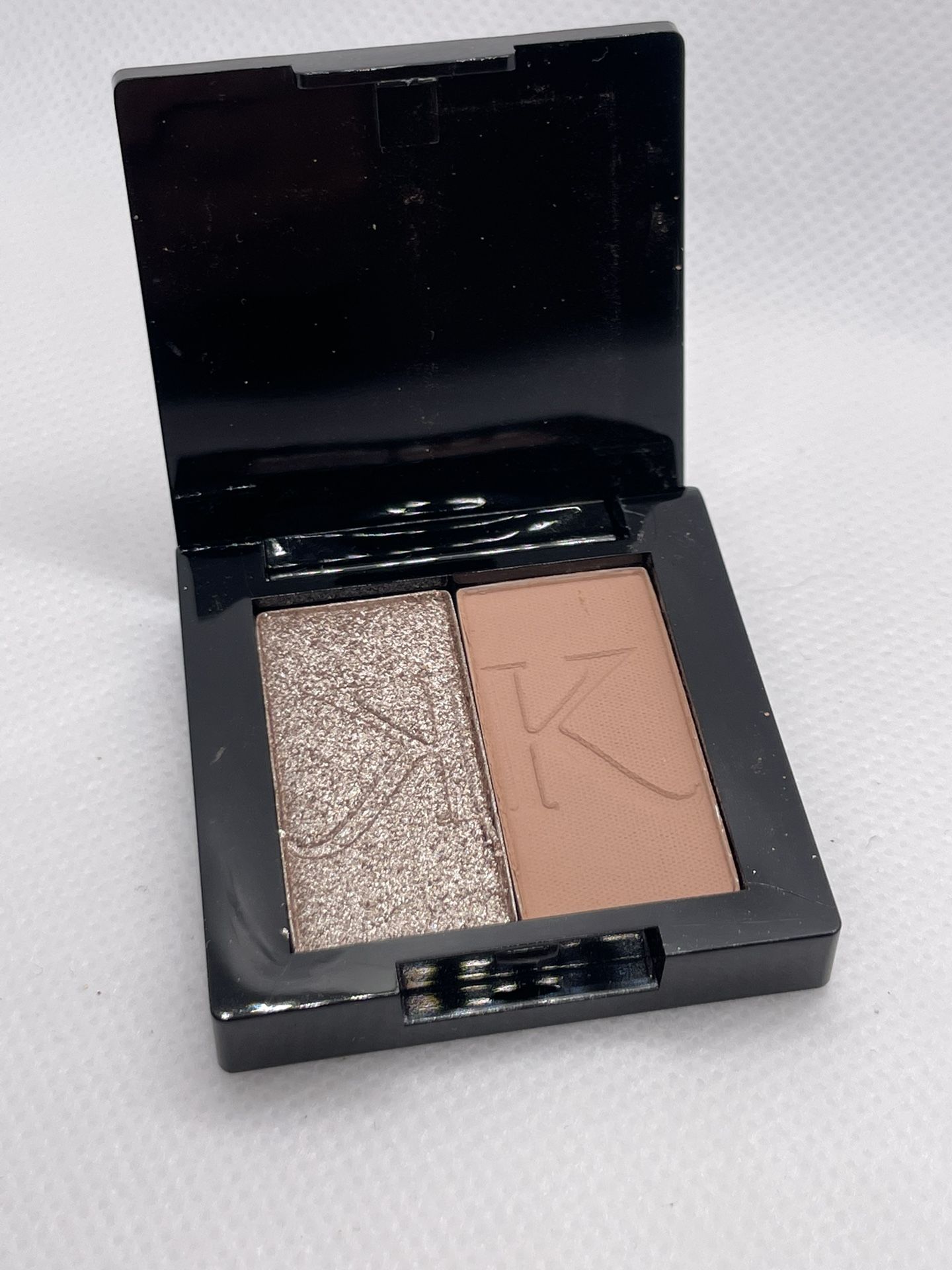 Karmela Cosmetics Eyeshadow Duo - Ethereal & Mystique