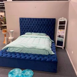 Aria Blue Velvet Queen Storage Platform Bed (King Bed Frame /Mattress sold separately