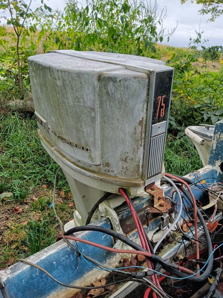 Chrysler 75 Boat Motor