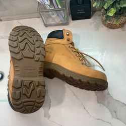 Size 10 Men Wolverine Boots