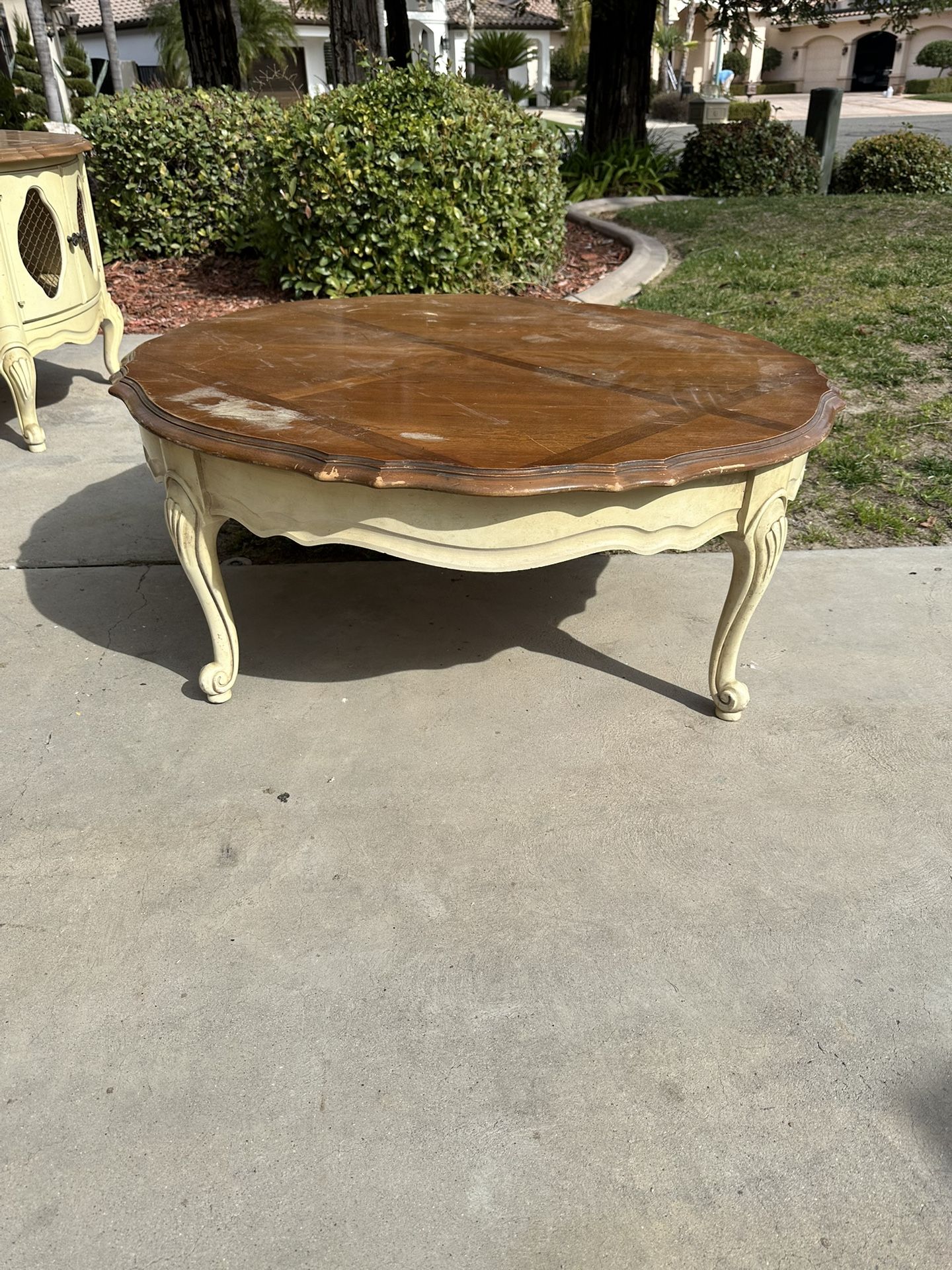 Beautiful Vintage Antique Coffee Table And Side Magazine Cabinet