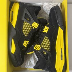 Air Jordan 4 Retro “Thunder” – Black/Yellow – Size 13 (Brand New!) 🔥
