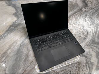 LG Gram 17 Black QHD+ 2.2 GHz i7-1360P 32GB 1TB SSD