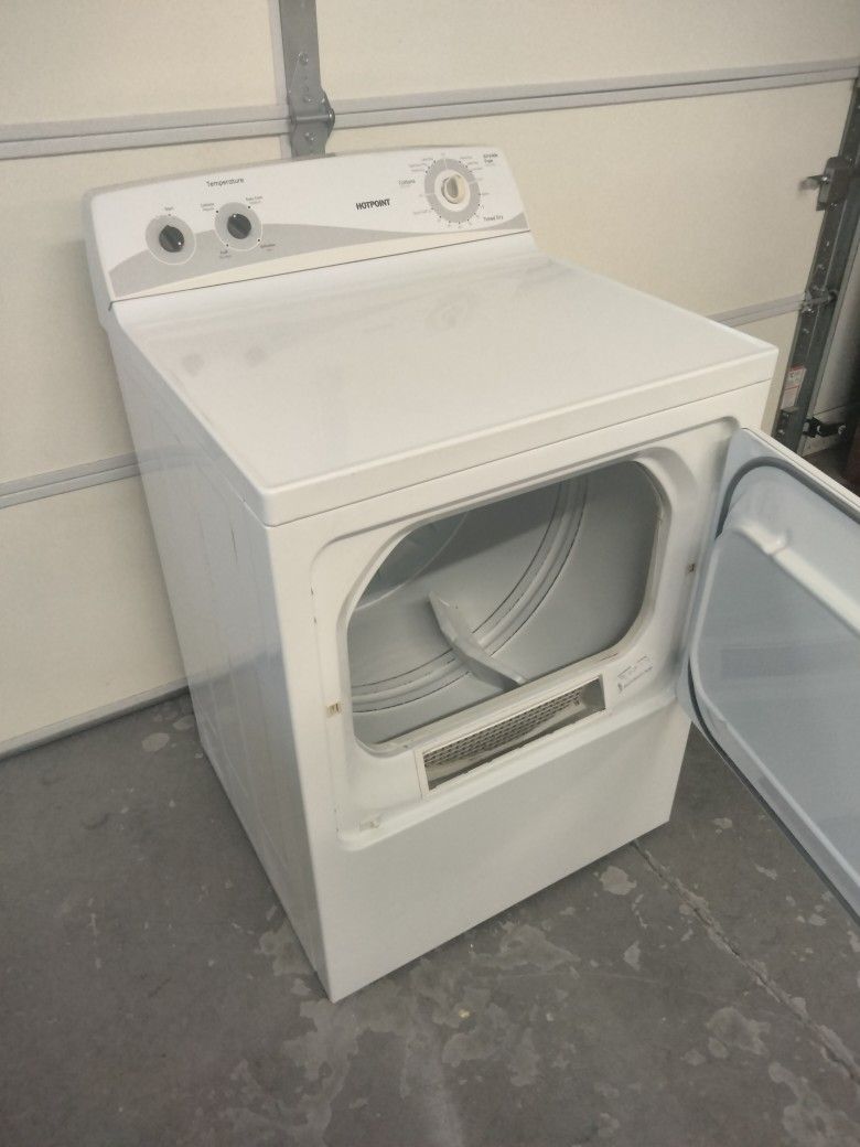 Hotpoint, Extra Large Capacity, Electric Dryer for Sale in Columbia, SC