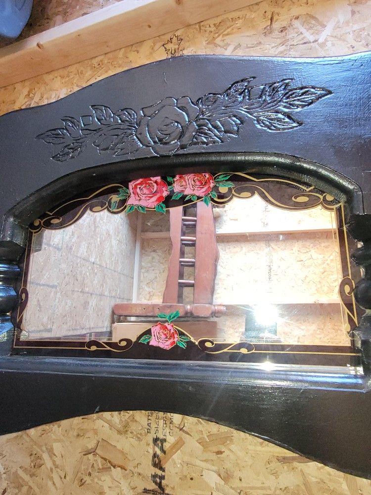 Wood Bed Frame.. Queen Size Bed Frame With Rails. Cama con rieles