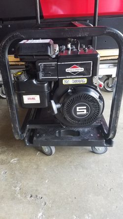 3000 WATTS PORTABLE GENERATOR ALMOST NEW