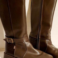 Womans Leather Boots Size 7