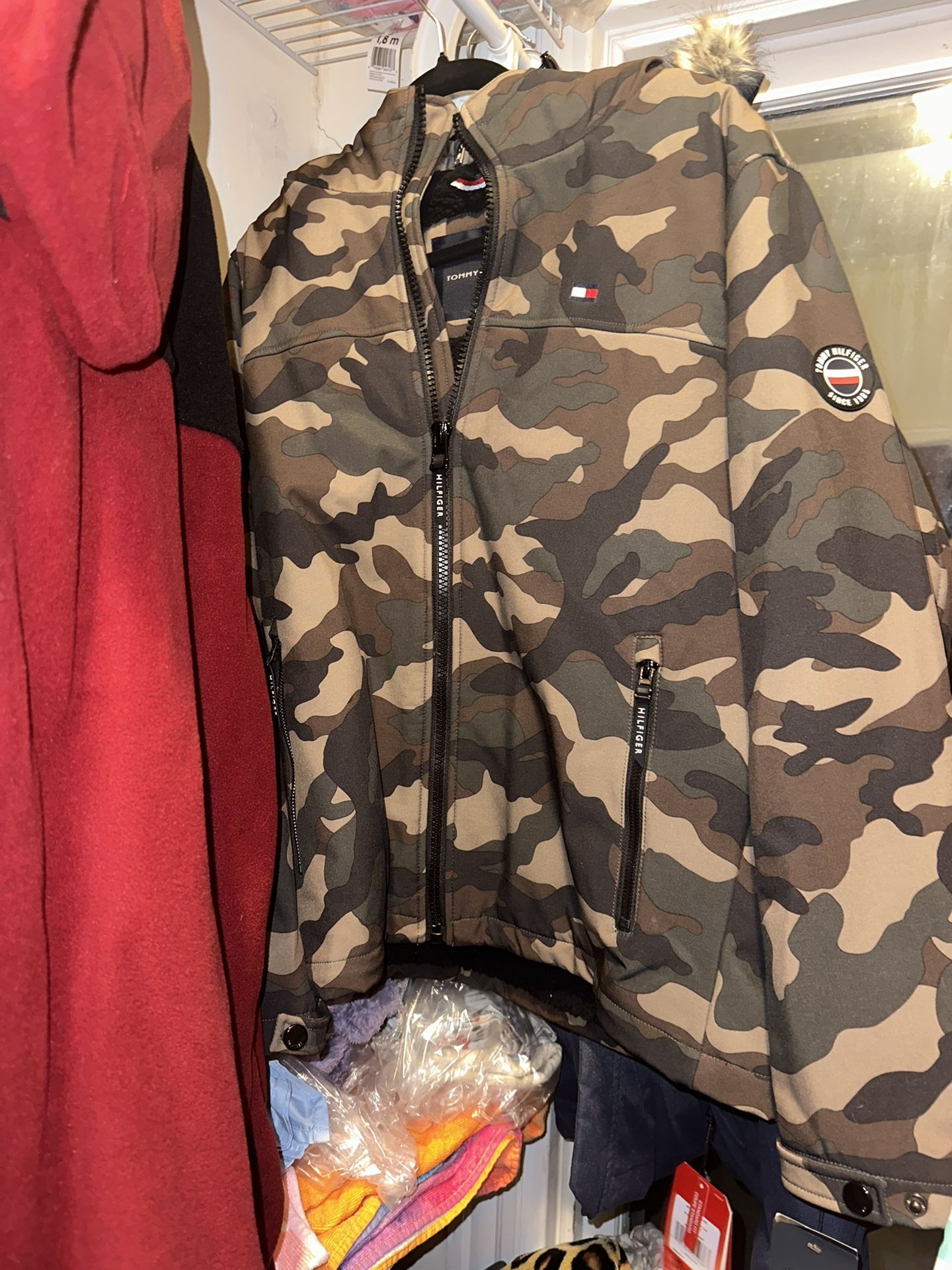 Tommy Hilfiger