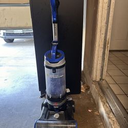 Bissel Pet Vacuum 