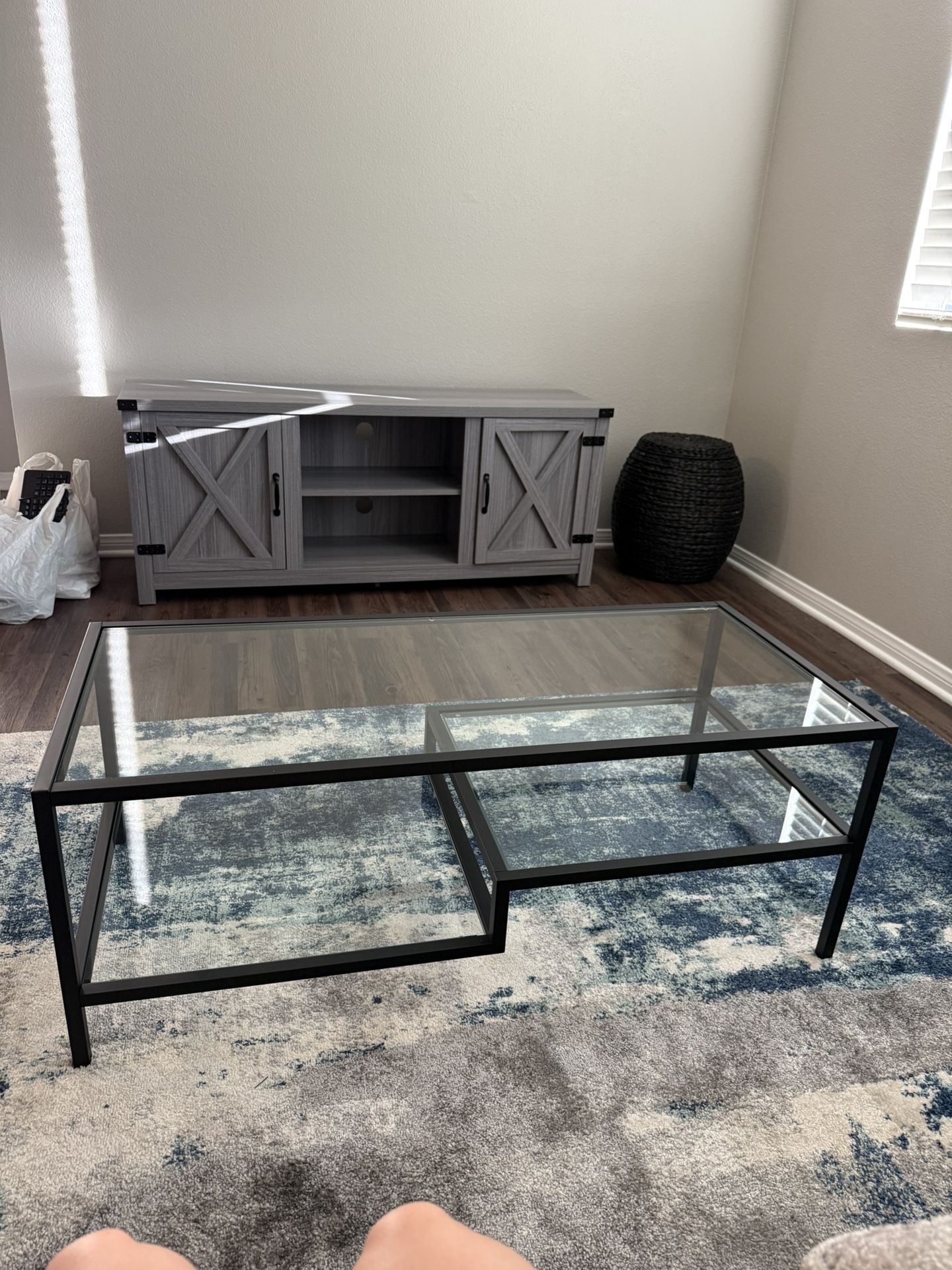 COFFEE TABLE