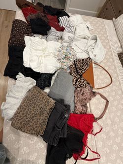 Women’s clothing bundle