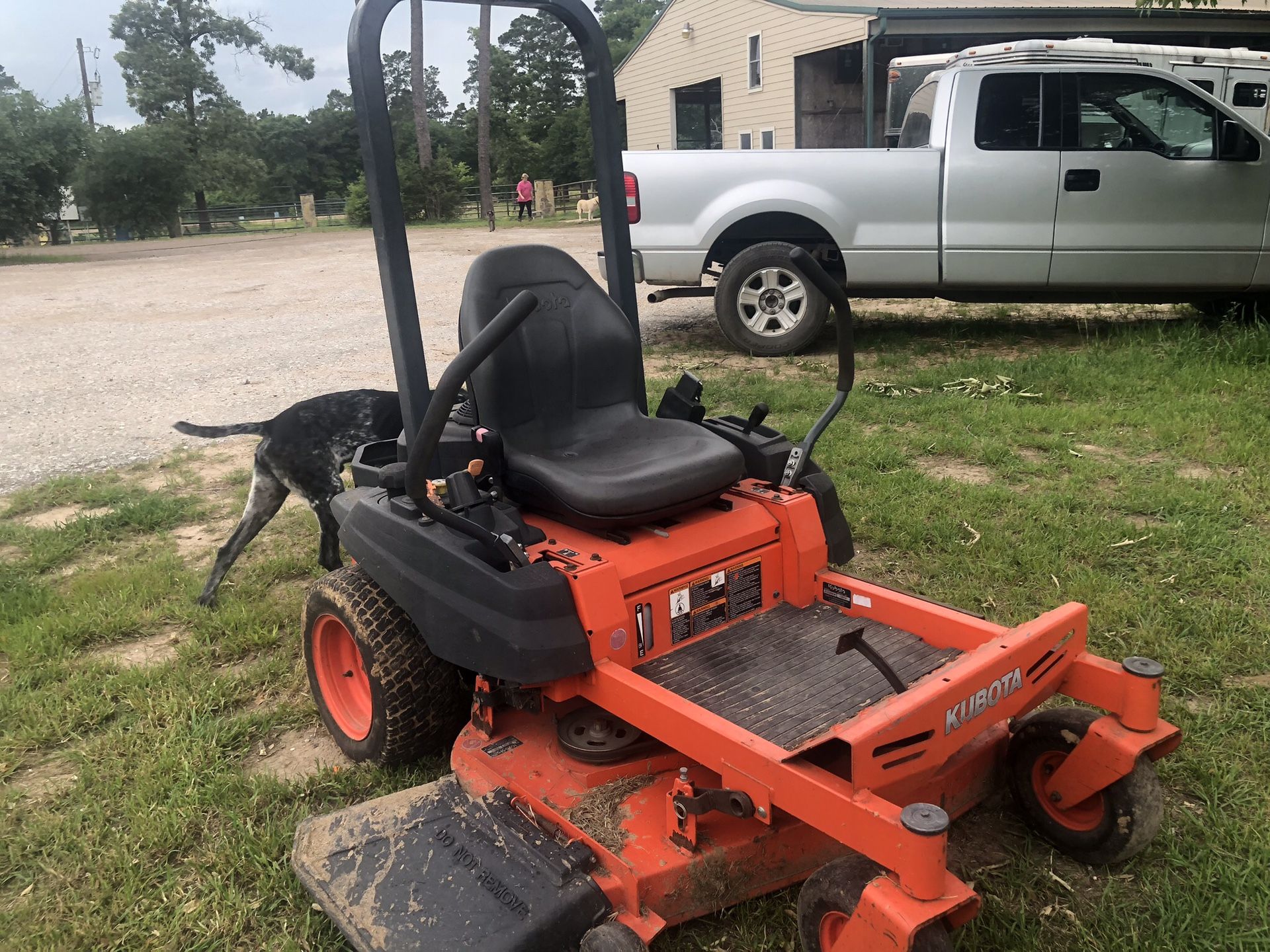 42 inch 0 turn Kubota mower. Drives great very clean low hours.