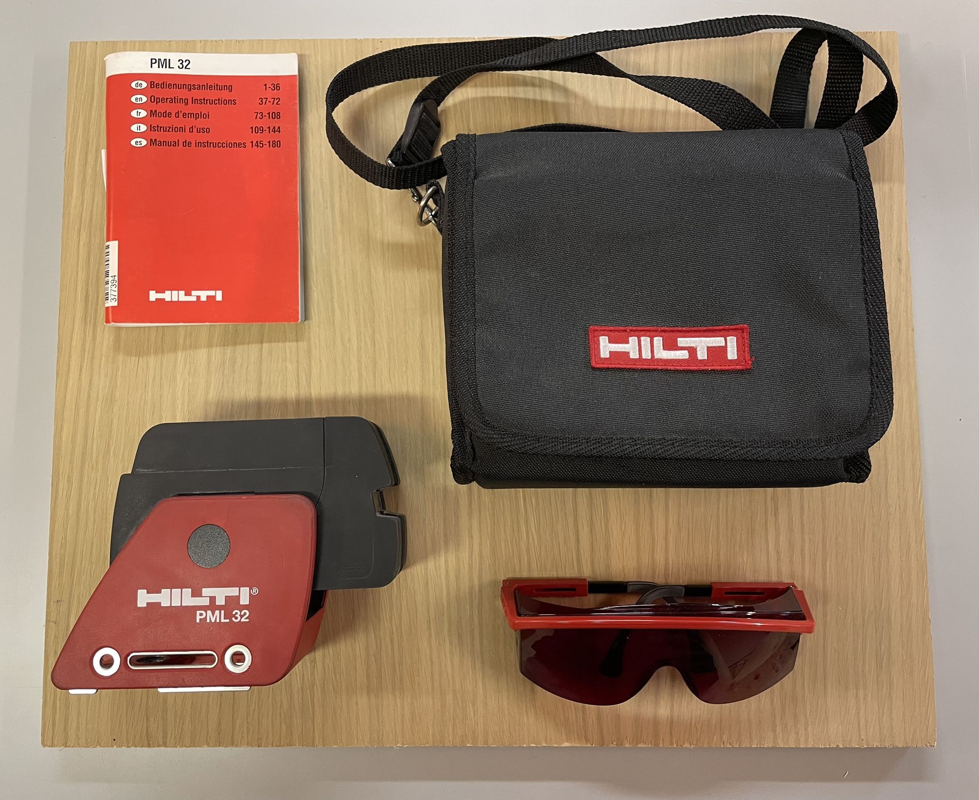 HILTI PML 32 Laser Line Level with Case.  Made In Germany. Very Good Condition