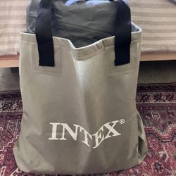 INTEX AIR BED TWIN