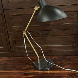 desk lamp