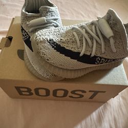 Toddler Yeezy Shoes