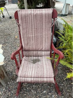 Rocking Chair - FREE