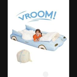 Kids Inflatable Travel Bed   **NEW**   OPEN BOX NEVER USED. HALF OFF RETAIL PRICE!!! 