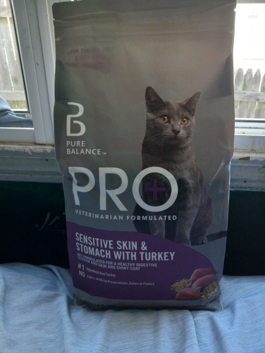 Pure Balance Pro 7 Lb Bag Of Cat Food