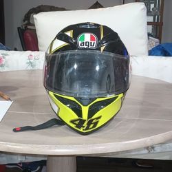 AGV  Helmet  Valentino  Rossi 