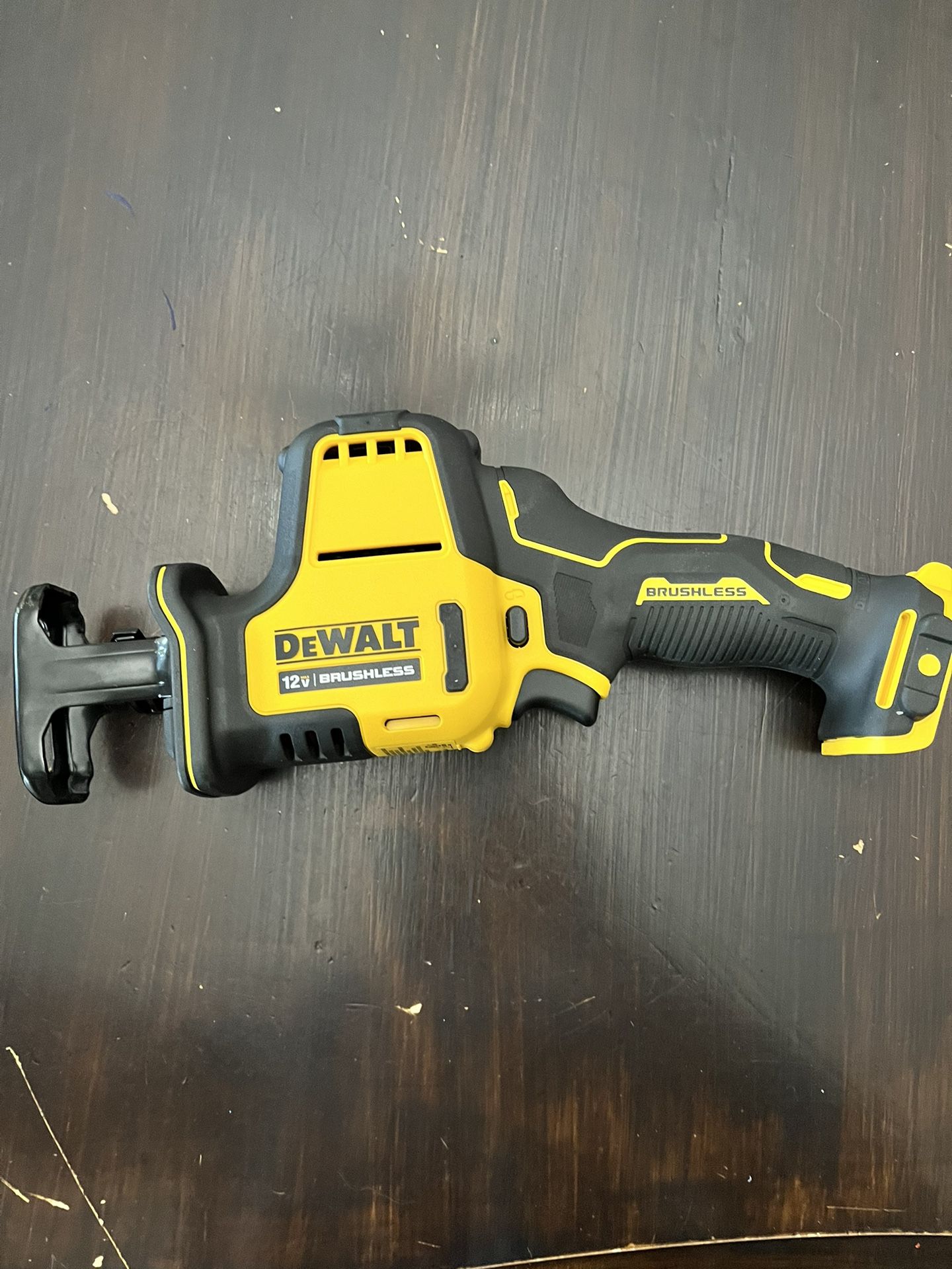 DeWALT 12V Cordless Brushless Reciprocating Saw