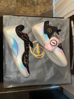 NEW NIKE LEBRON 23 Heat Wave Sz 13 Sneakers