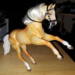 1996 Horse With Movable Legs, Makes Sounds Empire Industries Inc