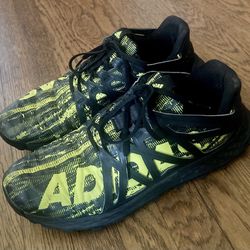 ADIDAS VIGOR TRAIL RUNNING SHOES