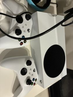 Xbox Series s Like New  With Two Controllers 