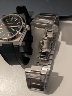 Specht and Sohne THINNEST Seiko NH34 GMT INTEGRATED STEEL