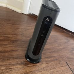 Motorola MB7420 16×4 Cable Modem