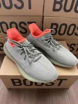 YEEZY BOOST 350V2 (SIZE 9.5)