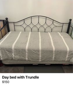Twin size Day bed with trundle