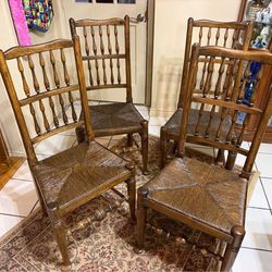 Vintage Farmhouse Ladderback Chairs set of 4
