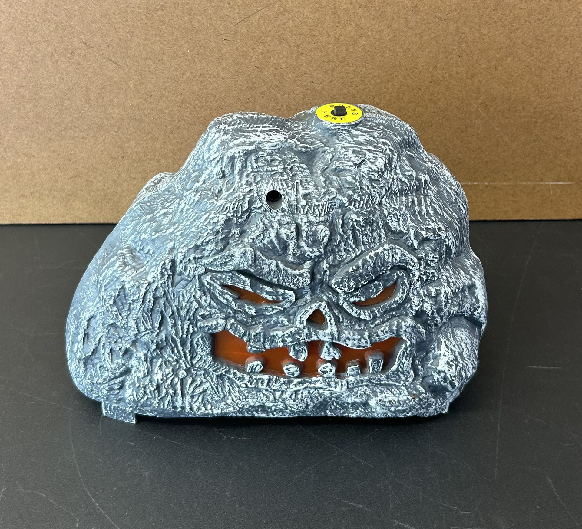 Gemmy Halloween “Talking Rock”Halloween Prop/Lawn Decoration (pre-owned)