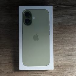 iPhone 17 (sage) Green