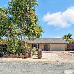 Casa Remodelada En Venta En  Glendale ‼️‼️