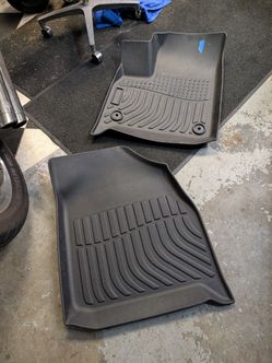 Weather tech front floor mats Chevy Traverse