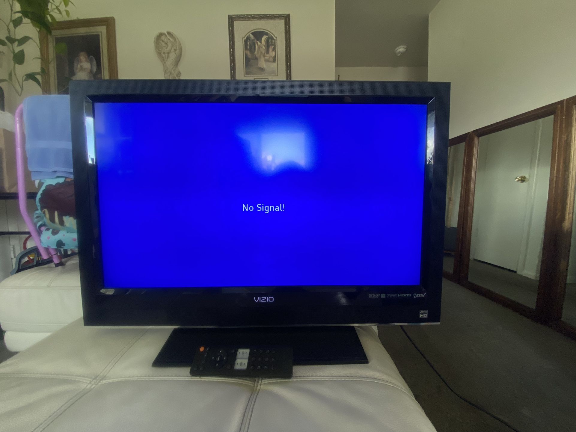 32’ Vizio Tv