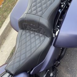  Saddlemen Harley Davidson Seat