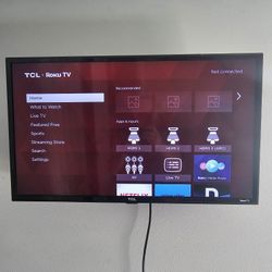 32" Roku Smart Tv With Remote And Wall Mount