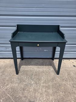 Extremely Sturdy And Extremely Stable IKEA desk, just $100