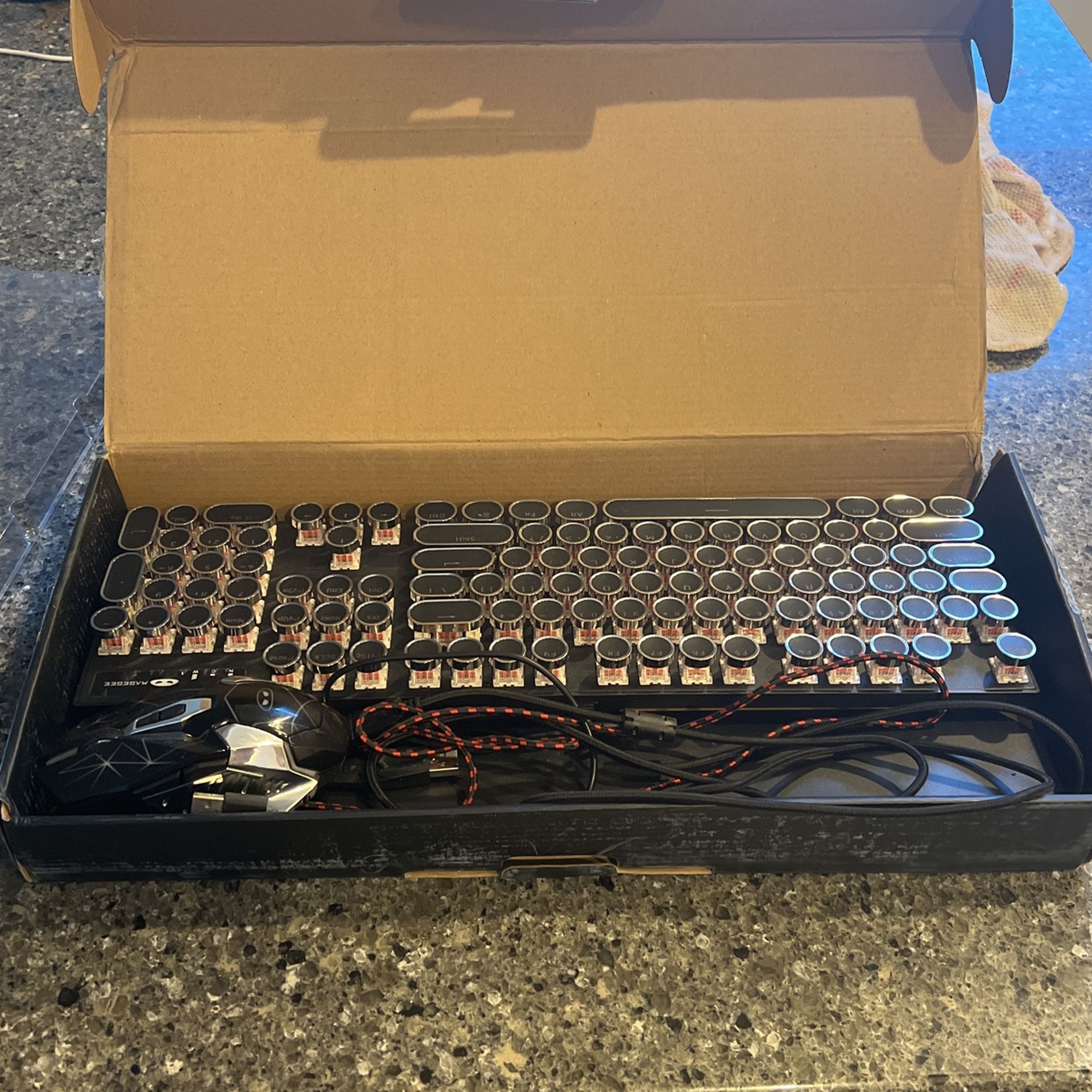 Back lit Keyboard