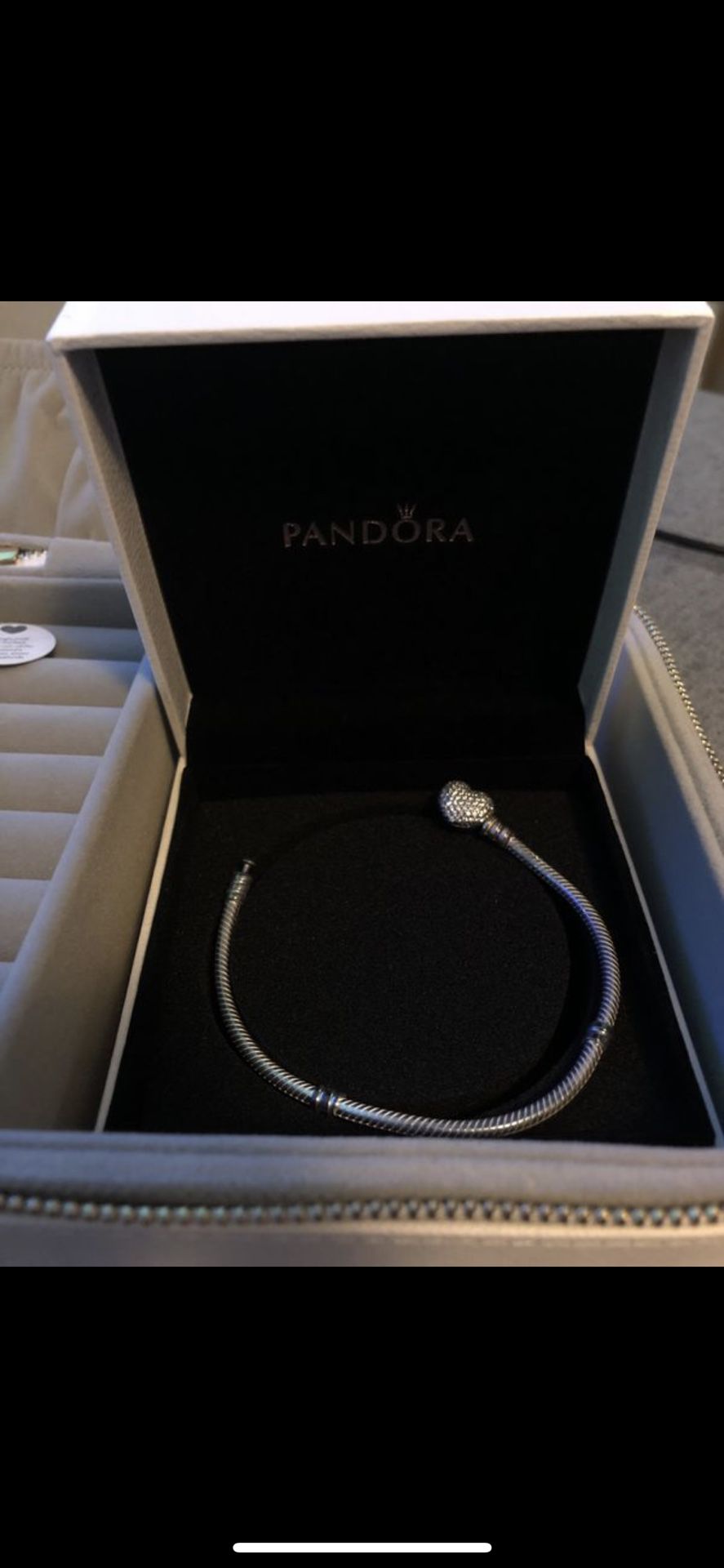 Pandora Bracelet + Eiffel Tower Charm and Carry Box
