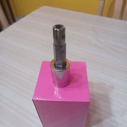 SNAP-ON   1/2 INCH  DRIVE  16MM  STANDARD   TRIPLE   SQUARE   BIT   SOCKET 