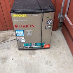 Mini Fridge 