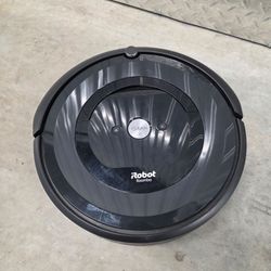 iRobot Roomba e5 PLUS Charging Station
