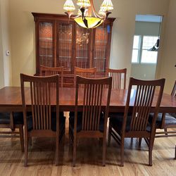 Gorgeous craftsman style Bob Timberlake Cherry Wood Dining Table, 8 Chairs And China Cabinet
