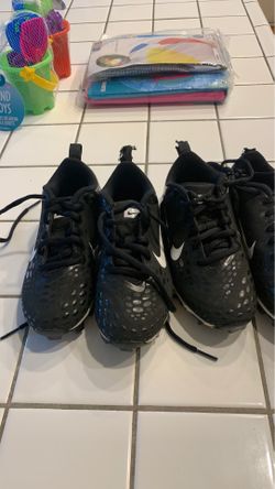 Boys/girls cleats