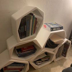 Movisi Build modular Book Shelving’s
